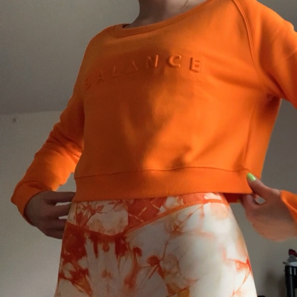 Balance Athletica Essence Crew - Mango - Picture 4 of 4